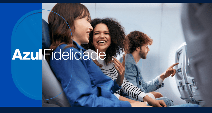 Clientes do Azul Fidelidade ampliam o uso de pontos em 2025, com resgates que vão além das passagens aéreas e incluem vouchers, produtos e experiências no Shopping Azul. - Crédito: site voe Azul
